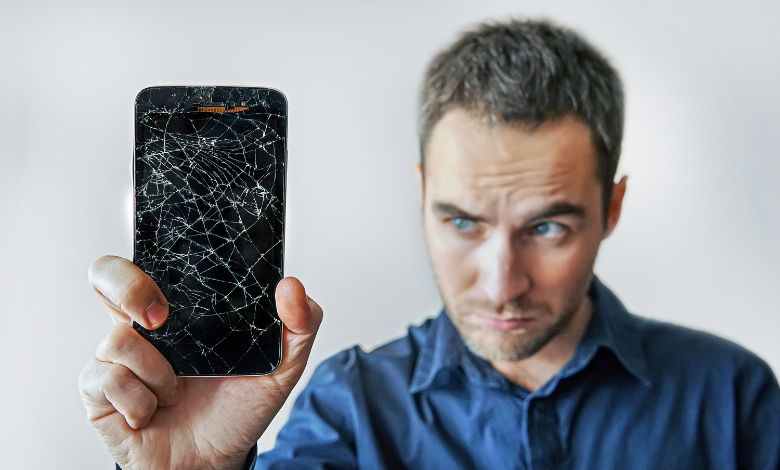 How much does it cost to fix iPhone screen?